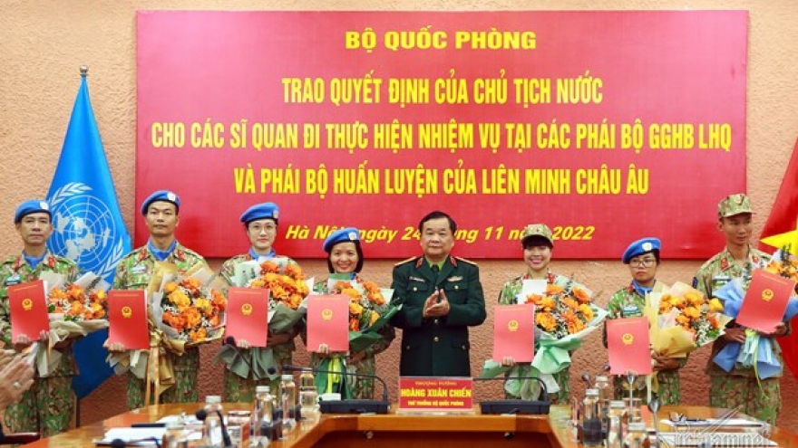 Vietnam sends seven more peacekeepers to UN missions